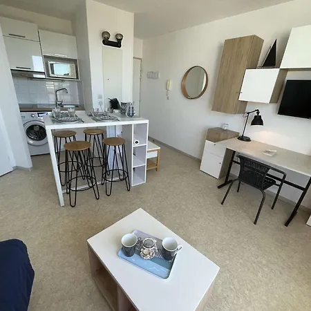 Appt 2 Pieces - Lr030-a310 La Rochelle (Charente-Maritime)